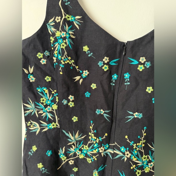 Dana Buchman Fully Embroidered Floral Silk & Linen Top - Picture 9 of 12